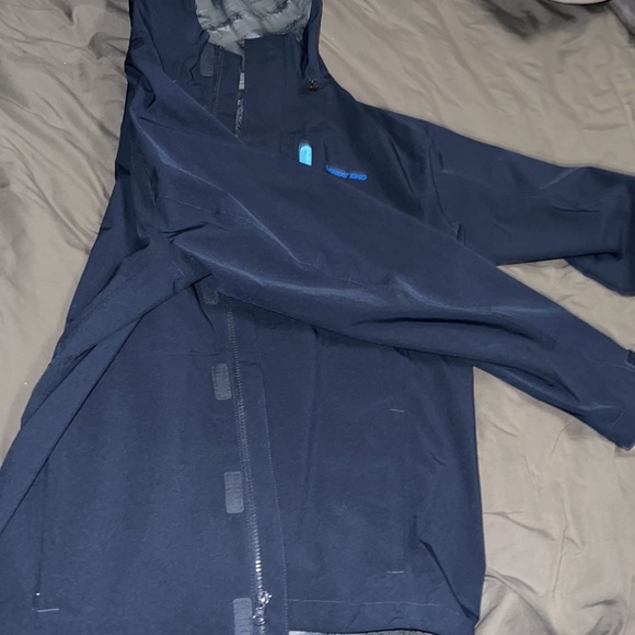 Lands end packable rain jacket - Picture 3 of 4
